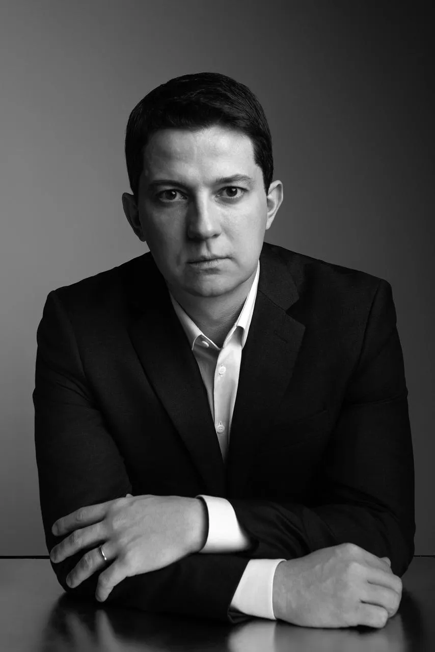 DOCTOR CEO - LUXURY MEDICAL BUSINESS